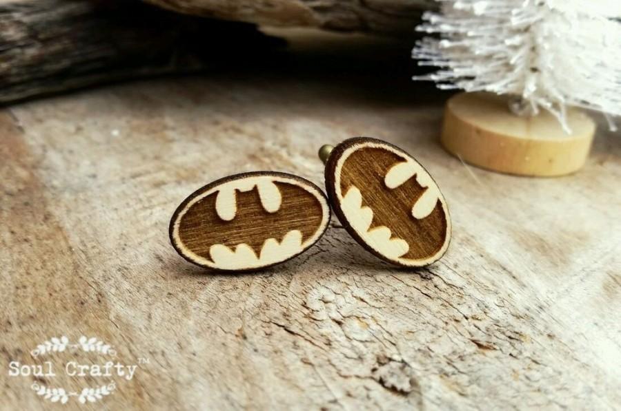 Hochzeit - Batman Wooden Cufflinks Superhero Dad Grooms Best man Groomsman Rustic Wedding 