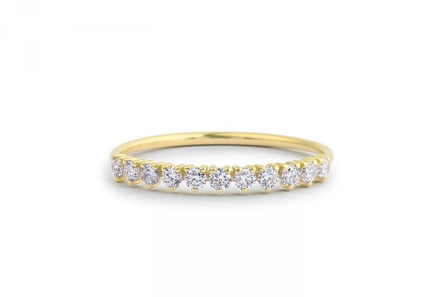 Mariage - Diamond Wedding Band  / 14k Gold Diamond Wedding Ring Women / Wedding Stacking Ring / 14k Gold Ring /Yellow Gold Wedding Band /Prong Setting