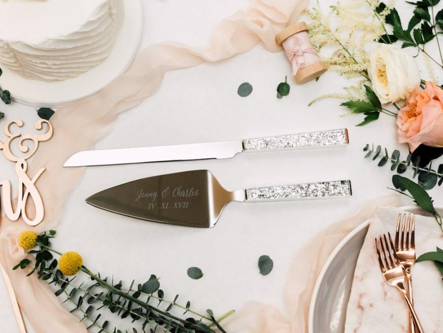 Hochzeit - Personalized Kate Spade Simply Sparkling Silver Wedding Cake Knife and Server Set (2 PC SET) Custom Engraved Dessert Set, Wedding Gift