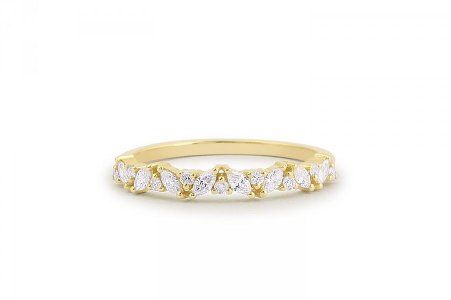 زفاف - Marquise Diamond Ring / Marquise Diamond Wedding Ring in 14K Solid Gold / Alternating Marquise Round Diamond Ring 14K Gold / Stackable Band