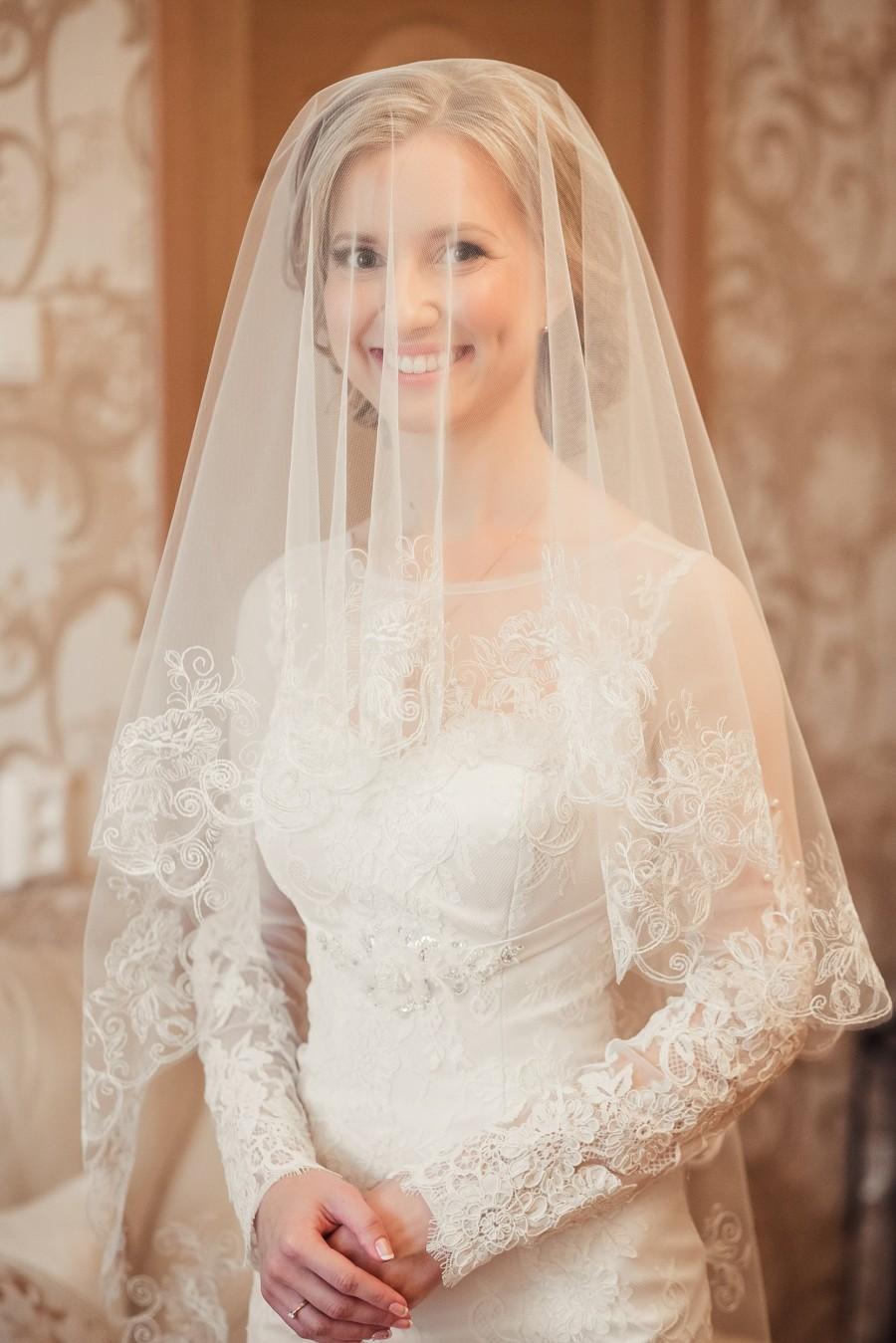Mariage - Wedding veil with flowers, 2 tier veil with embroidery, Lace veil with comb, Long veil, Fingertip veil, Chapel veil, Cathedral veil