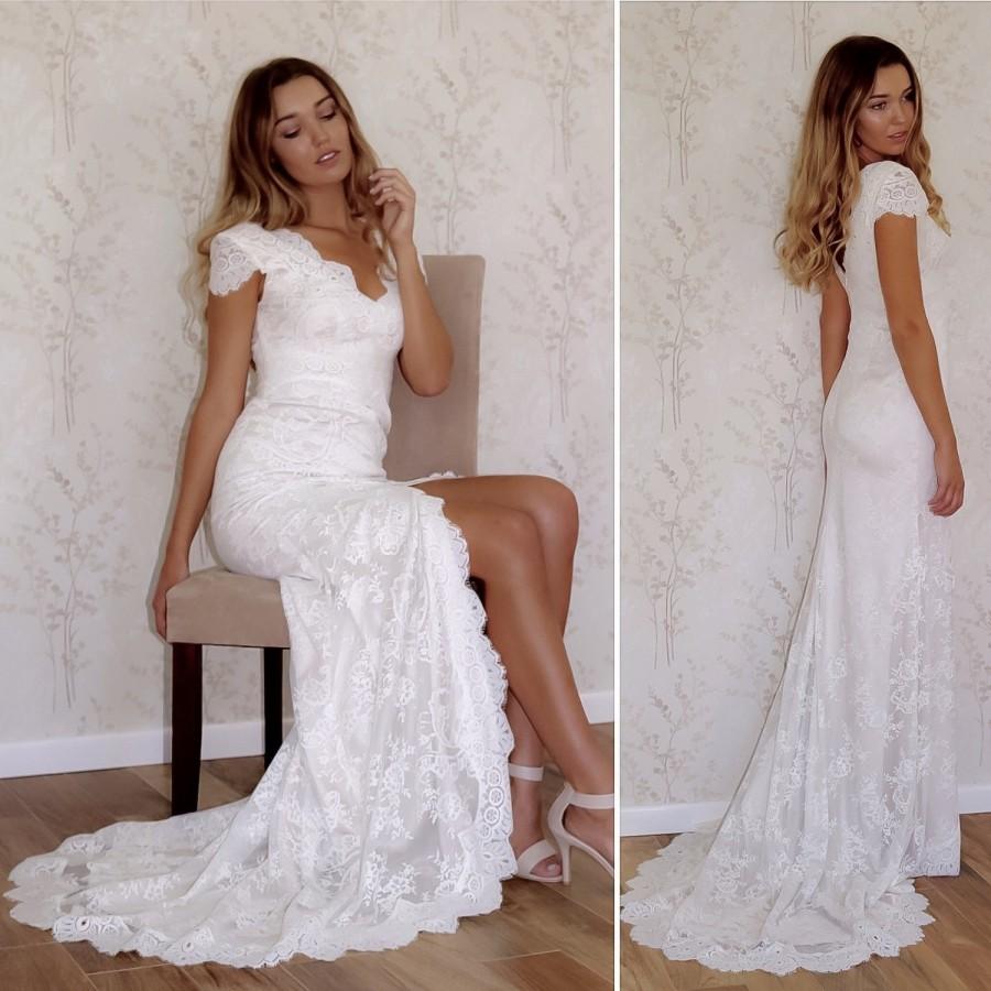 زفاف - Boho Lace wedding dress with Cap Sleeve, Beach Bridal Dress with Split, Silk Brides