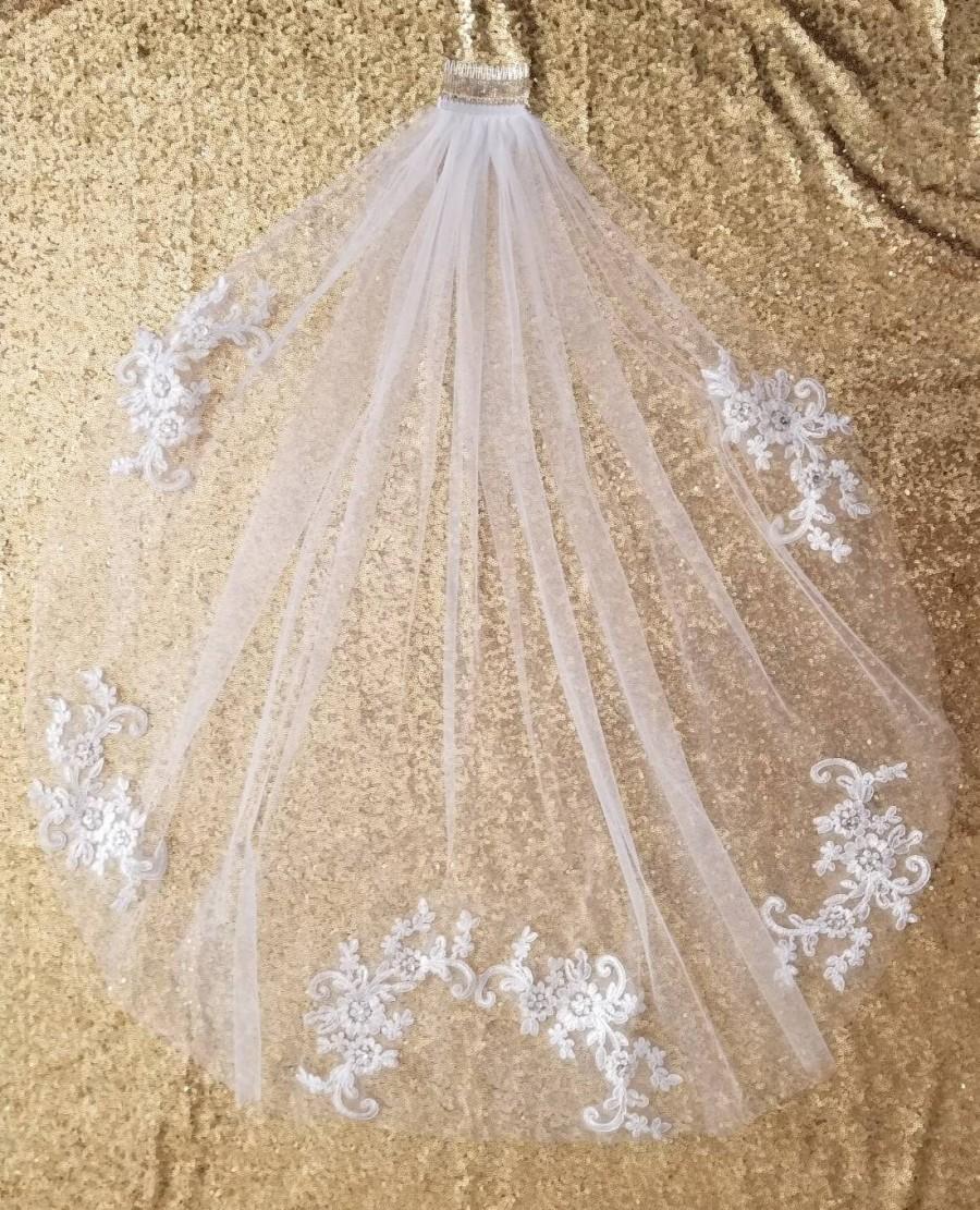 Свадьба - Wedding veil / tulle veil / lace veil/ white veil / fingertip veil / one tier veil / simple veil / bachelorette veil / bridal shower veil