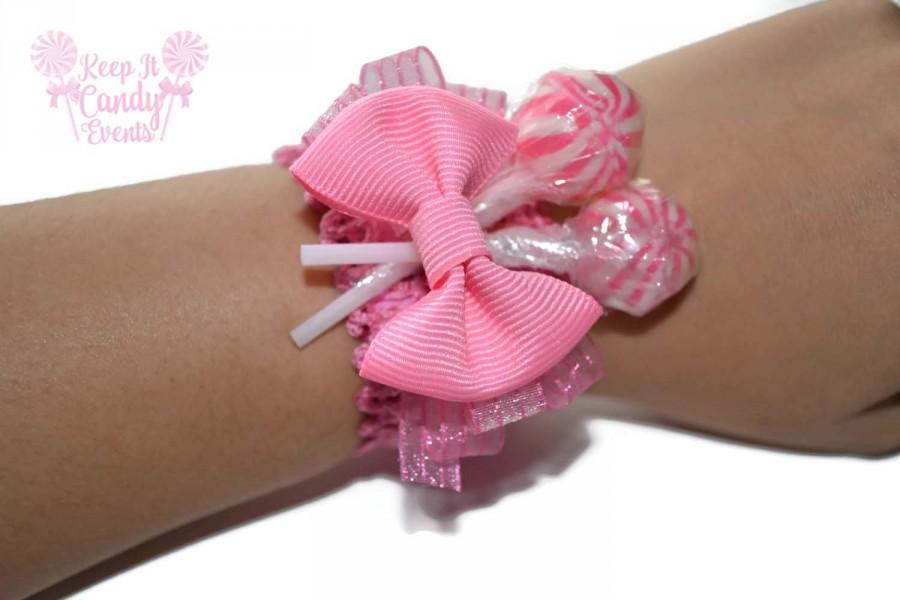 زفاف - Light Pink Lollipop Wrist Corsage, Baby Pink Prom Corsage, Pink Wedding Ideas, Birthday Party Accessories, Candy Corsage, Edible Corsage
