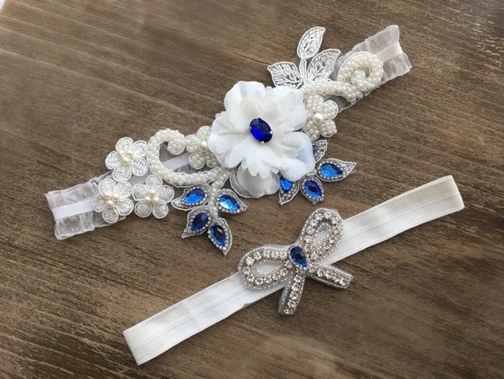 زفاف - Ivory Blue Bridal lace garter Set, Something blue wedding garter, Bridal Gift Garter set, ivory garter, pearl garter, 3D flowers garter set