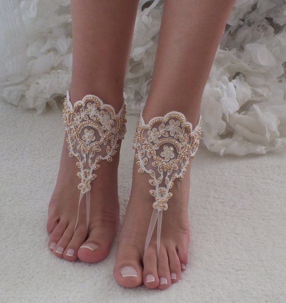 Mariage - Ivory Gold barefoot sandals wedding shoes lace shoes Beach wedding barefoot sandals beach Wedding Shoes Bridal sandals