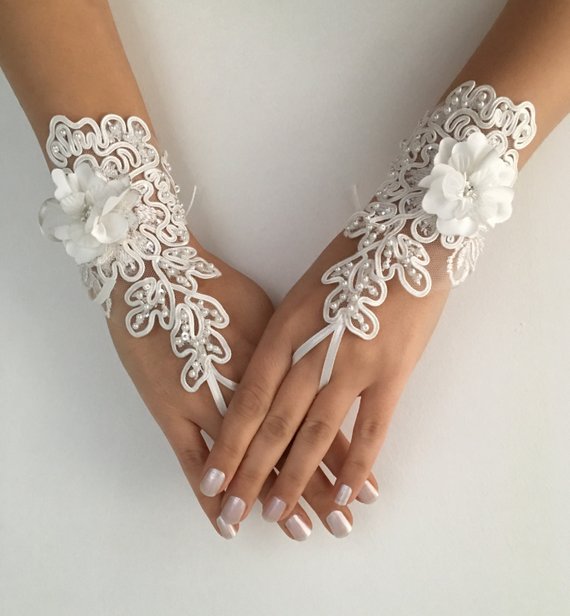 Hochzeit - OOAK Wedding Glove, Bridal Glove, Ivory lace glove, Handmade gloves, Ivory bride glove bridal gloves lace gloves fingerless glove