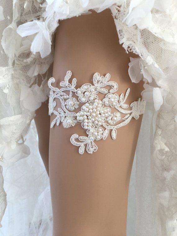 زفاف - Bridal lace garter, wedding garter, Garter, Ivory garter, pearl garter, Rustic Garter,