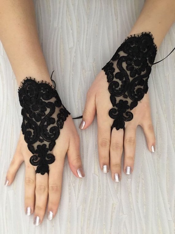 Hochzeit - Black lace Gloves, Bridal Gloves, sexy, gloves, Handmade gloves, Goth bride glove bridal gloves lace gloves fingerless gloves, Steampunk