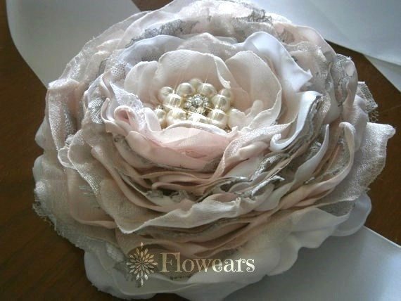 Свадьба - Large fabric flower in white blush gray, Bridal sash, Wedding cake topper, Wedding flower pin, Bridesmaids flower pin