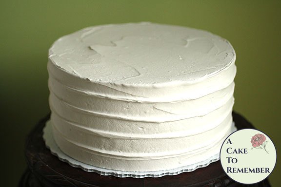 Hochzeit - 8" round faux cake, ridged icing fake cake for photo shoots and home staging. Wedding cake topper display, food prop or theatrical prop