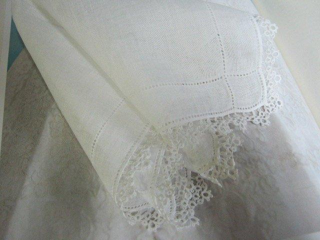 Mariage - Gift for Bride - Vintage Ladies Handkerchief