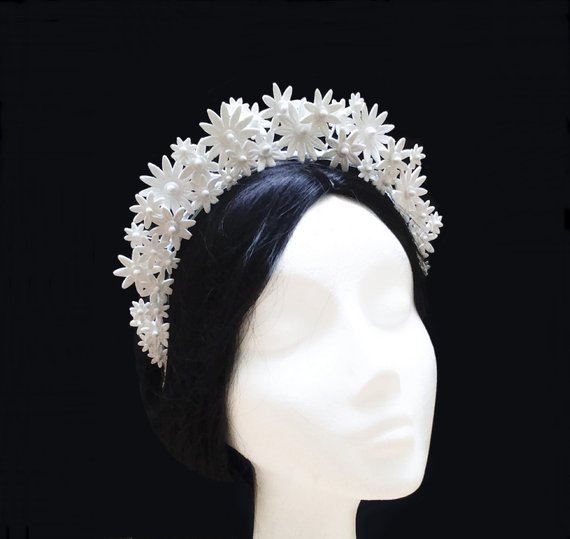 زفاف - White flower bridal crown. Daisy flower headband.