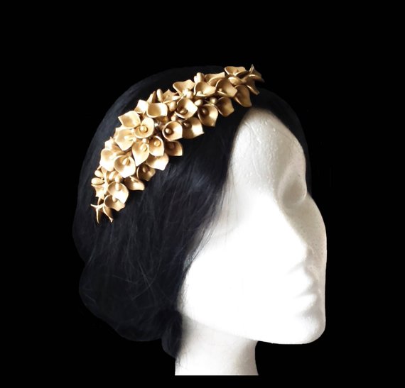 زفاف - Lily flowers hair comb. Bridal hair piece. Wedding headpiece.