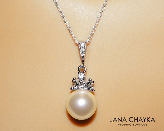 زفاف - Pearl Crown Bridal Necklace, Swarovski 10mm Ivory Pearl Silver CZ Necklace, Bridal Jewelry, Wedding Pearl Necklace, Crown Charm Necklace