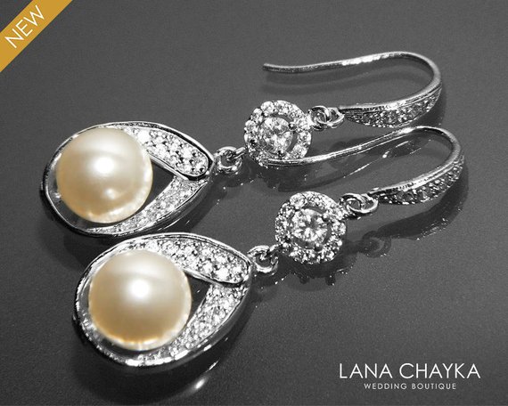 زفاف - Bridal Ivory Pearl CZ Chandelier Earrings Swarovski Cream Pearl Silver Wedding Earrings Bridal Pearl Dangle Earrings Bridesmaids Earrings