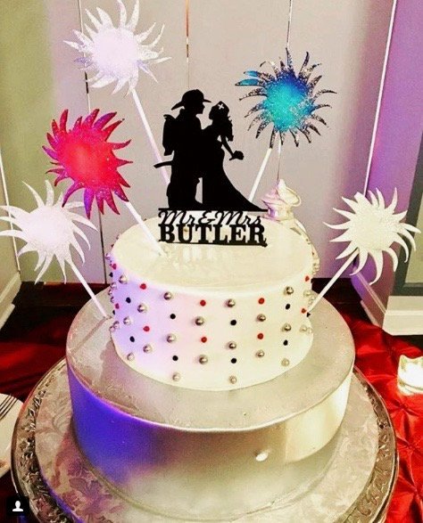 Hochzeit - MADE In USA, Personalized Fireman and Nurse Wedding Cake Topper, Nurse Hair Down, Fireman Nurse Wedding Cake Topper, Firefighter Topper