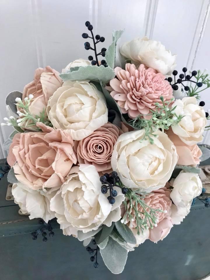 Mariage - Sola flower bouquet, blush pink sola wood flower wedding bouquet, eco flowers, alternative keepsake bouquet, navy blue wedding