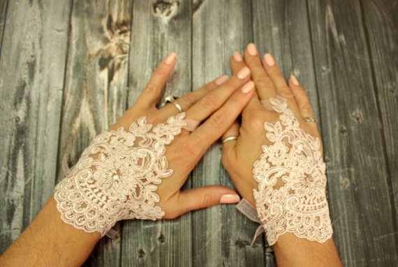 Mariage - Pink bridal wedding gloves, french lace short bridal gloves, powder pink fingerless gloves, flower girl gift, bridal cuff
