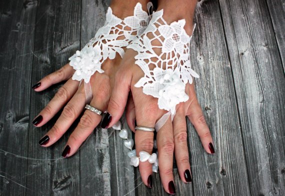 Mariage - White bridal short lace gloves, flower girls wedding accessories, cute bridal fingerless gloves, 3D flower gloves, bridal cuff, Wedding gift