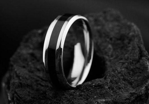 زفاف - SALE! Titanium Ring with Black Inlay.Titanium Wedding Band. Men's Wedding Bands.Titanium Engagement Ring,Titanium Ring.Mens Engagement Ring.