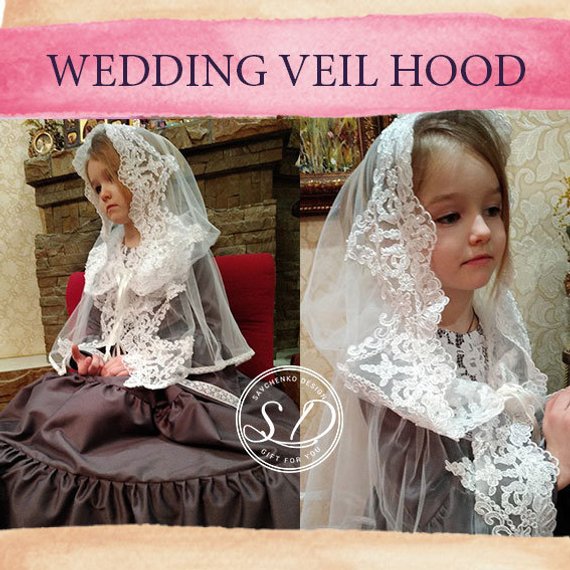 Hochzeit - Hooded Shawl Infinity Veil Traditional catholic lace mantilla veil for mass Head coverings Circle Church Veil communion gift for girls