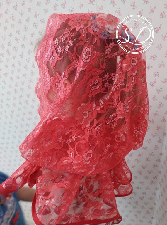 Hochzeit - Red Medieval Lace Cape Hooded Capelet catalytic shawl with hood Vampire Veil Renaissance Halloween Cloak Cape Red Riding Cloak Charch veil