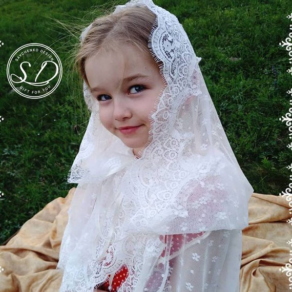 Mariage - Church hood Mantilla First Communion Bridal Separates vintage 70s Scottish widow hood coverings mass Headcovering for church