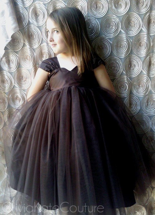 Hochzeit - Silk Flower Girl Dress
