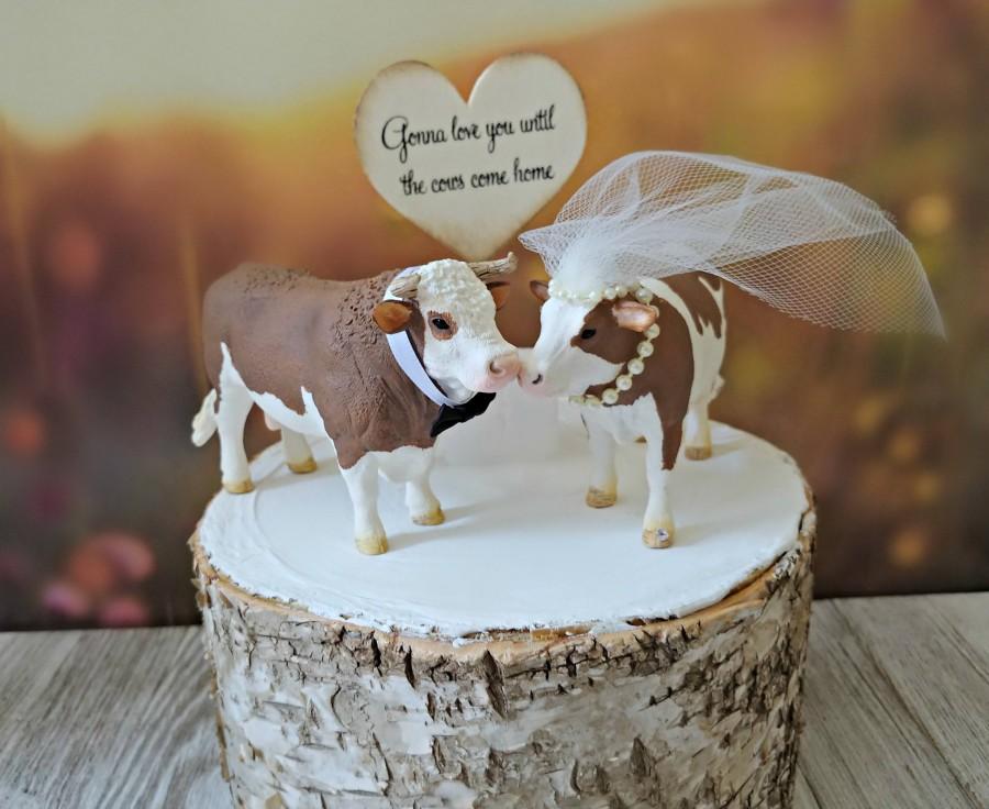 Hochzeit - Cow-cowboy-cowgirl-farmer-wedding-cake topper-rustic-rancher-cattle-western-farm wedding-barn-woodland-Texas-rodeo-cowboy boots-cowboy hat