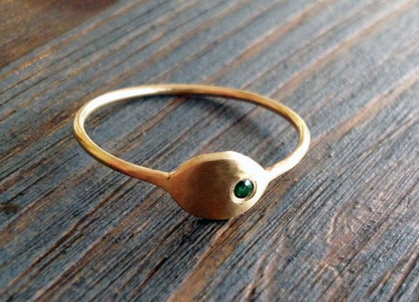 Wedding - Emerald City. Simple and Sophisticate 14K Thin Gold Ring Set with Green Emerald. Signet Ring. Alternative Engagement. Solitaire Ring.