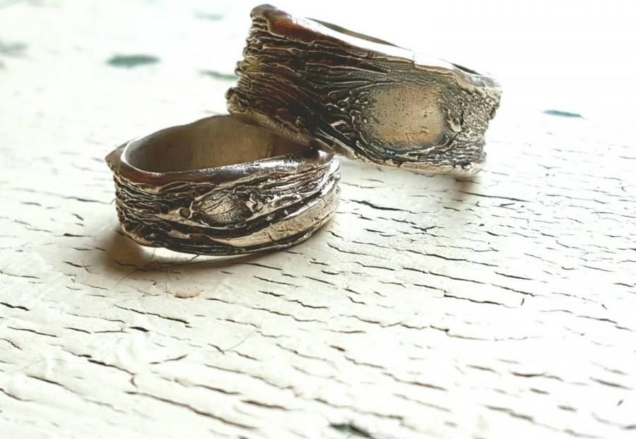 Mariage - Wedding Bands His and Hers. Tree Bark Wedding Rings. Nature Inspired Jewelry. Couples Wedding Rings.