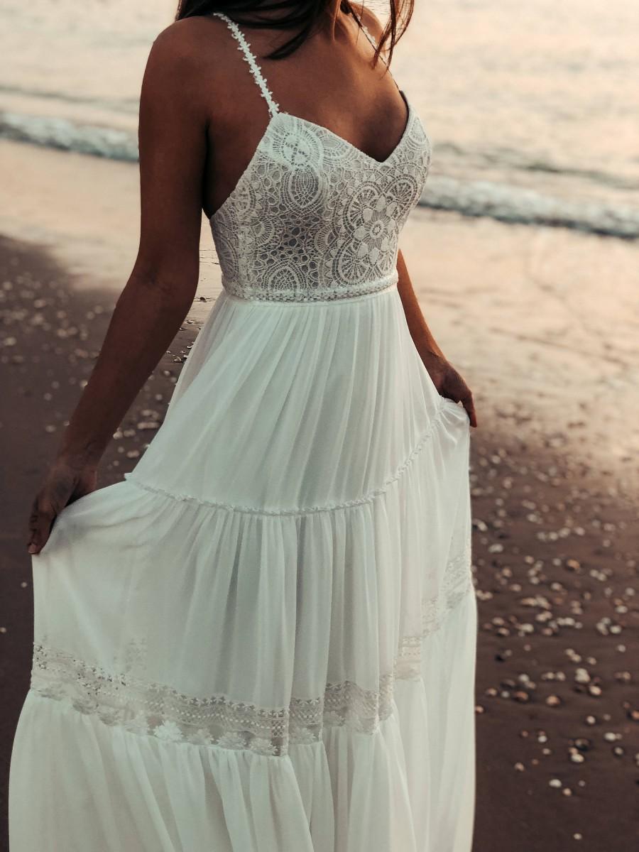 Hochzeit - Boho Wedding Gown, Inspirational Beach Wedding dress, Crochet Lace, Gypsy, Ivory, Hippie, BOHO, Chiffon Skirt, KALA KALA bridal, Backless