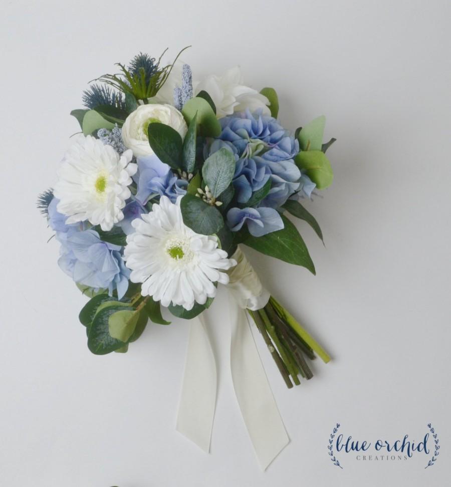 Hochzeit - Blue Bouquet, Wedding Bouquet, Boho Bouquet, Daisy, Thistles, Silk Flower Bouquet, Silk Bouquet, Wedding Flowers, Custom Bouquet, Hydrangea