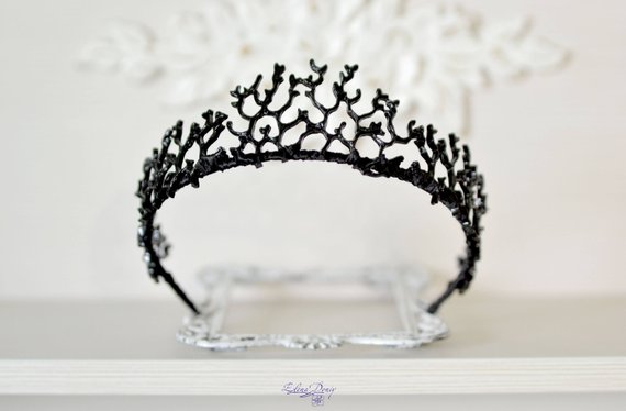 Hochzeit - Gothic Crown Black Queen Black Tiara coral twigs headband Black metal branches Crown Gothic Fantasy crown Halloween headband