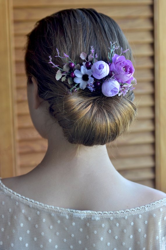 زفاف - Purple flower comb Wedding headpiece Purple bridal comb Rustic wedding comb Hair accessories Flowers hair Woodland comb