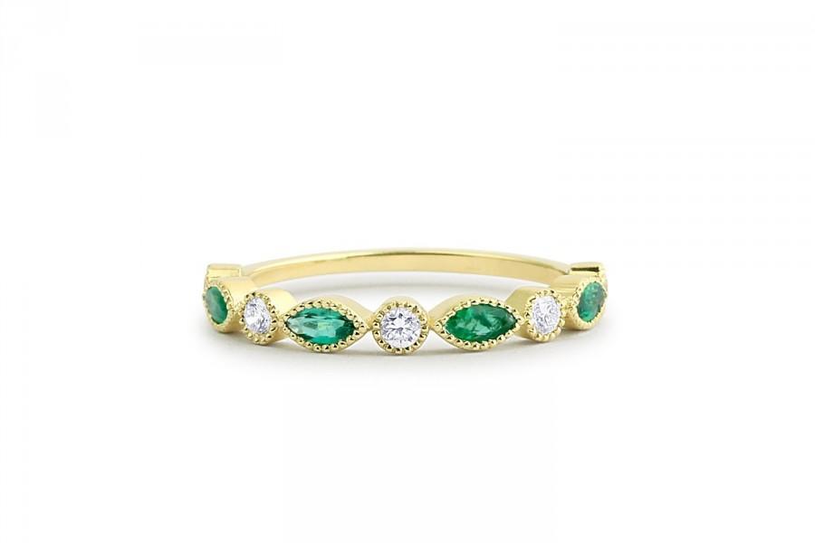 زفاف - 14k Gold Marquise Emerald and Round Brilliant Diamond Wedding Ring / Milgrain Bridal Ring / Half Eternity Anniversary Stacking Band