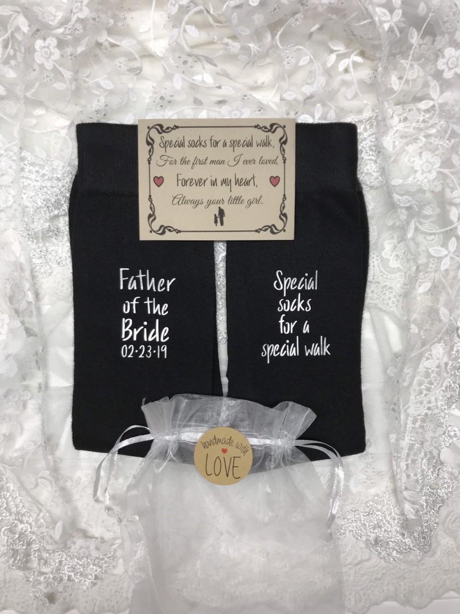 Свадьба - Special Socks for a Special Walk, Father of Bride FREE label and gift bag!, Wedding Socks Bride's Father Gift. Father of the Bride gift