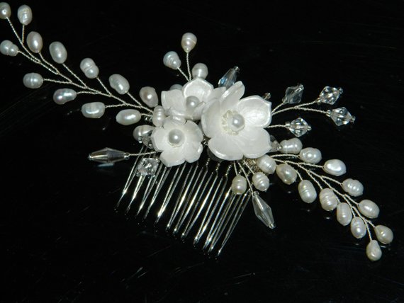Wedding - Pearl Wedding Hair Comb, Bridal Hair comb, Freshwater Pearl Crystal Comb, Bridal Hair piece, Wedding Headpiece Pearl Floral Hair Bridal Comb