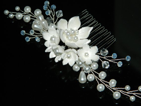 Mariage - Pearl Floral Bridal Hair Comb, White pearl Boho Hair Piece, Wedding Pearl Crystal Hair Comb, Pearl Bridal Headpiece, Pearl Hair Jewelry