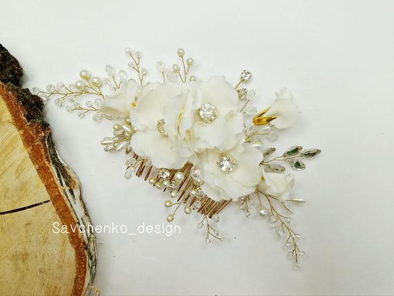 Hochzeit - Ivory floral wedding headpiece Gold Bridal Headpiece Silk Flowers Hair Clip Rustic Wedding Babys breath hair piece bohemian flower hair clip