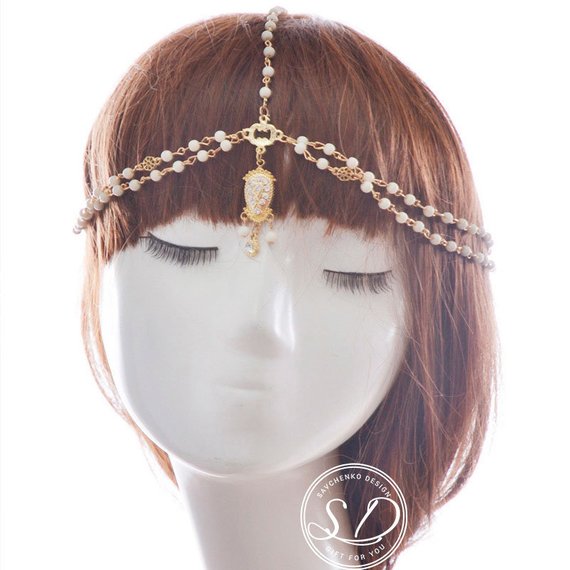 Свадьба - Halo Pearls Bohemian Headpiece Great Gatsby 1920s headband Head Jewelry Chain Gold Indian Matha Patti Indian Tikka Bohemian Goddes Boho Glam