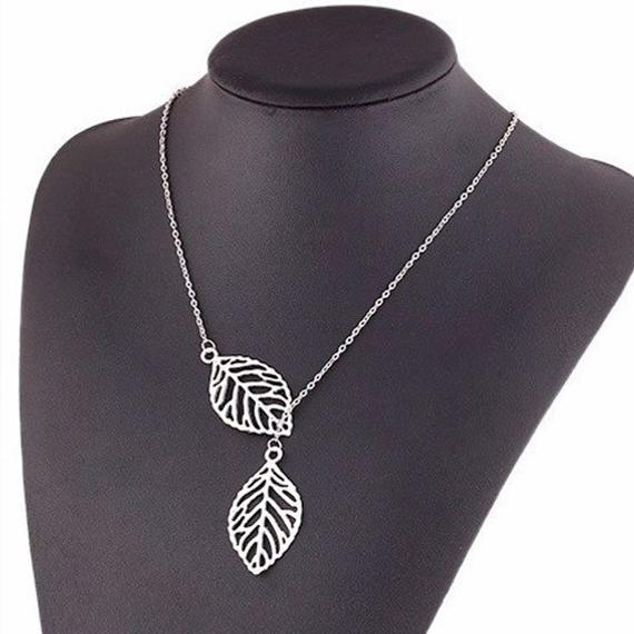 Свадьба - Silver Leaf Necklace for Girl lariat Y necklace Minimalist Everyday jewelry Sweet and Simple Rustic Leaf Necklace Gift for Her layering