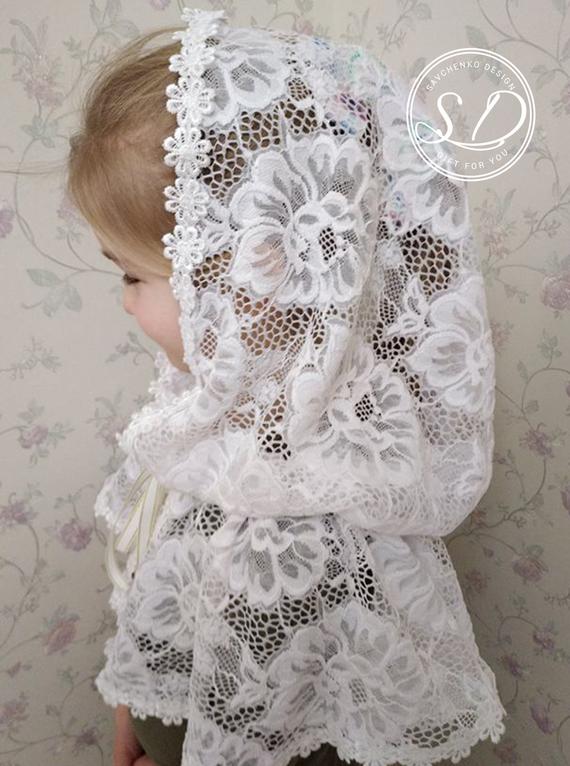 Свадьба - First Communion Cape Medieval hooded cap Lace Capelet Catholic Mantilla Veil Сhurch scarf Infinity or D Shape Victorian White Embroidered Ve