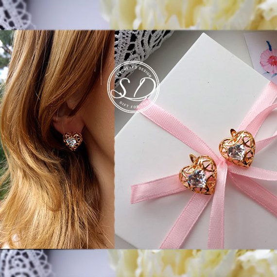 زفاف - Will you be my maid of honor Bridesmaid personalized Gold heart studs Crystal Bridesmaids Earring gift Minimalist Stud Earrings heart shape