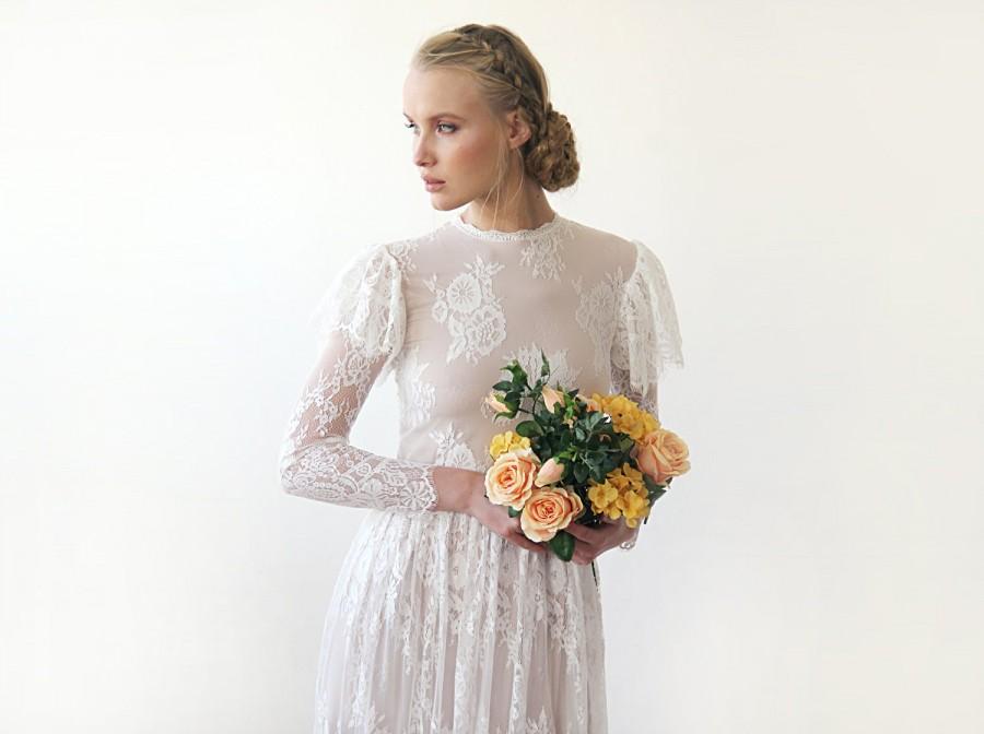 زفاف - Woodland Wedding Dress, Flutter Sleeves On Long Sleeves Lace Dress, Vintage Lace Dress, Layers Look Wedding Dress 1206