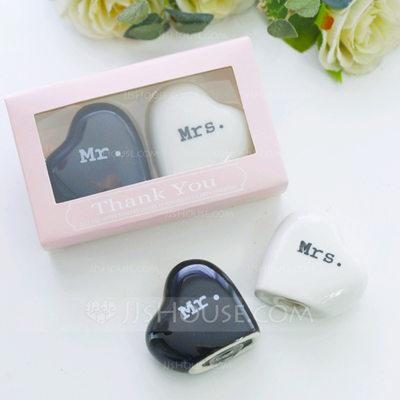 Mariage - Beter Gifts® Mr & Mrs. Salt and Pepper Shakers Wedding Favors