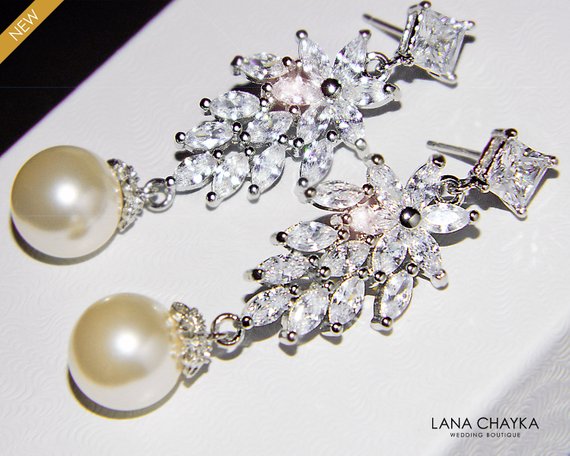 Mariage - Wedding Cubic Zirconia Pearl Chandelier Earrings, Swarovski Ivory Pearl Bridal Earrings, Vintage Style Earrings, Victorian Crystal Earrings