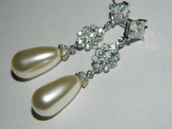 Hochzeit - Pearl Bridal Earrings, Ivory Pearl Chandelier Wedding Earrings, Swarovski Teardrop Pearl Earrings, Bridal Pearl Jewelry Pearl Dangle Earring