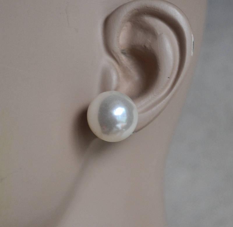 Hochzeit - Large Pearl Earrings Stud, 16 mm ivory Pearl Earrings,Round Pearl Earrings,Faux Pearl Stud Earring, Light Pearl Earrings, men pearl earrings